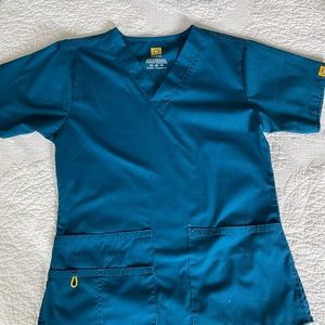 Caribbean blue scrub set by wonderwink